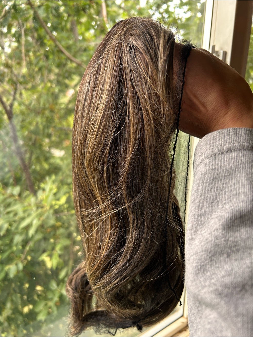 Belle Tress Hepburn Wig / Truffle Cream R - Picture 4 of 4